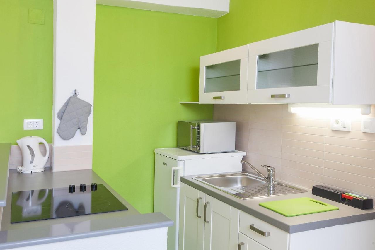 Vega Apartments Podgora Exterior photo